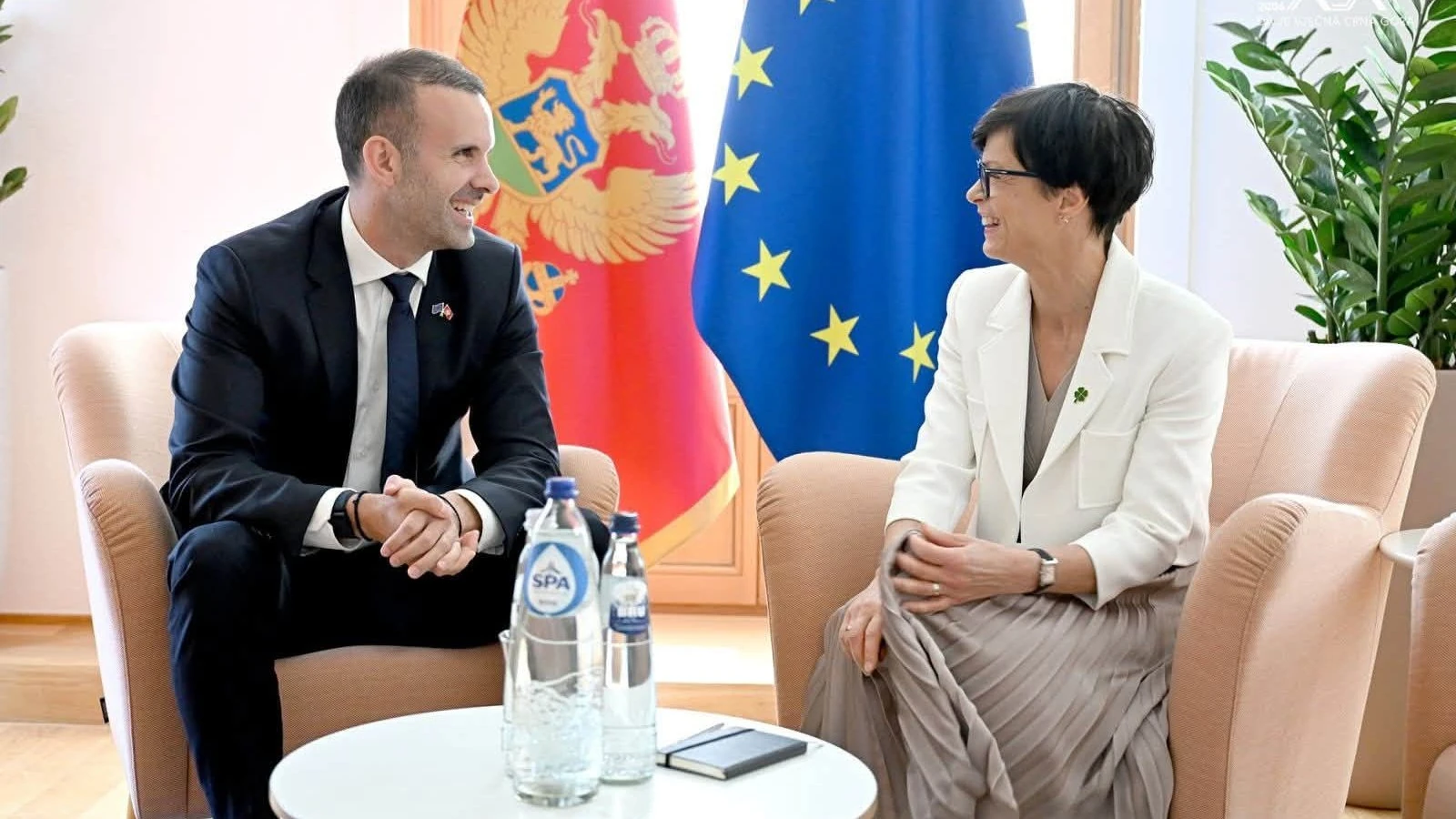 Прем'єр-міністр Чорногорії Мілойко Спаїч і єврокомісарка з питань розширення Марта Кос на зустрічі 14 липня 2026 року