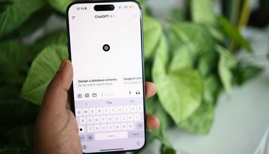 Downdetector: 61% скарг на ChatGPT стосувалися застосунку, 37% — сайту