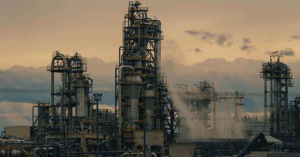 Казахстанський «Конденсат» перероблятиме російську нафту: до 70% пального поїде до РФ