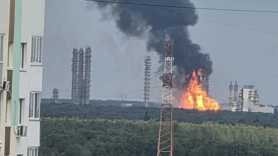 Що відомо про удар дронів по нафтохімкомплексу «ЗапСибНефтехим» у Тобольську