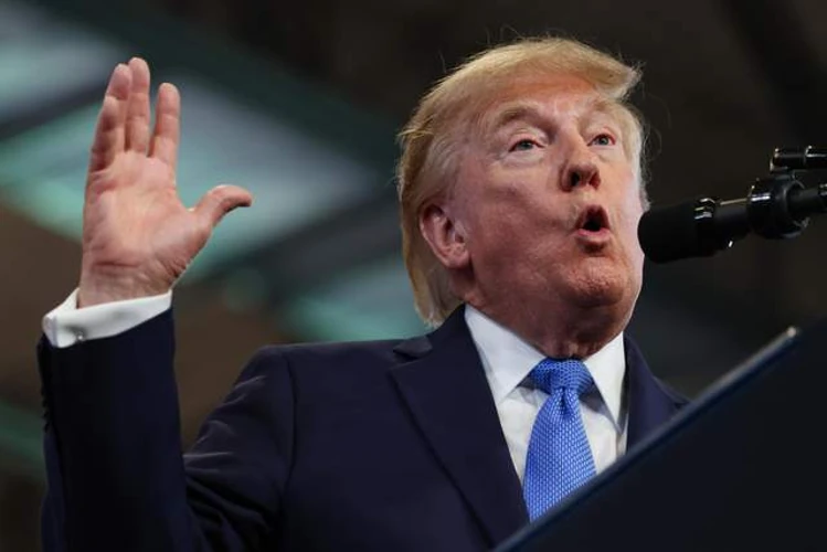 Трамп заявив про плани приєднати Ормузьку протоку до території США